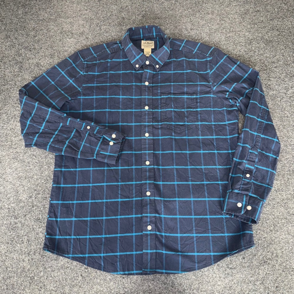 L.L.Bean Mens Medium Navy Blue Plaid Flannel Button Up Shirt Long Sleeve Outdoor